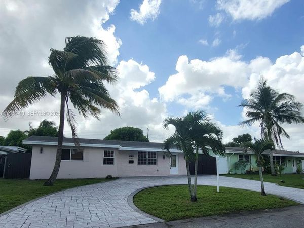 8140 NW 11th Ct, Unit 8140, Pembroke Pines, FL 33024