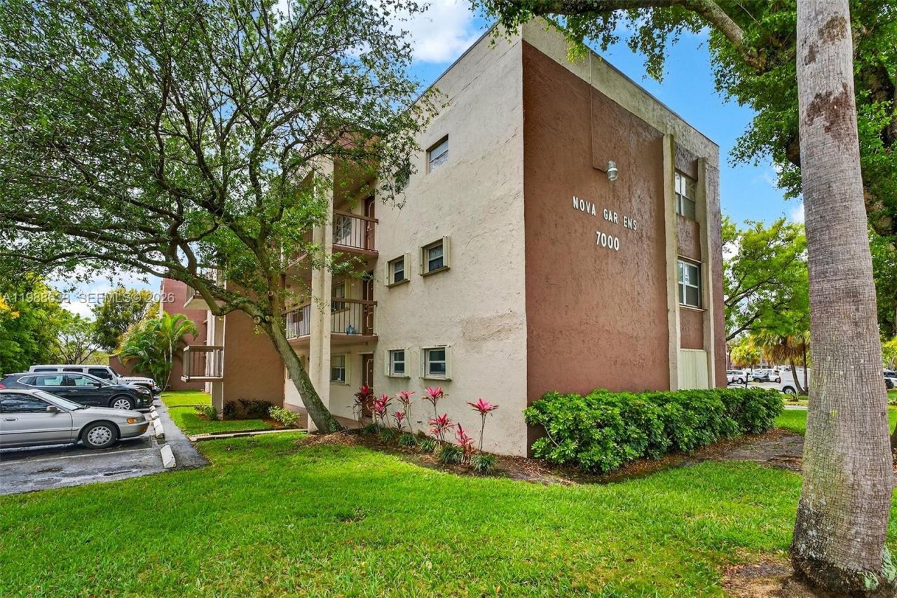 7000 Nova Dr, Unit 105E, Davie, FL 33317 Photo