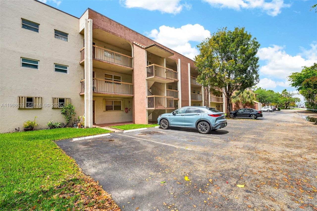 7000 Nova Dr, Unit 105E, Davie, FL 33317 Photo