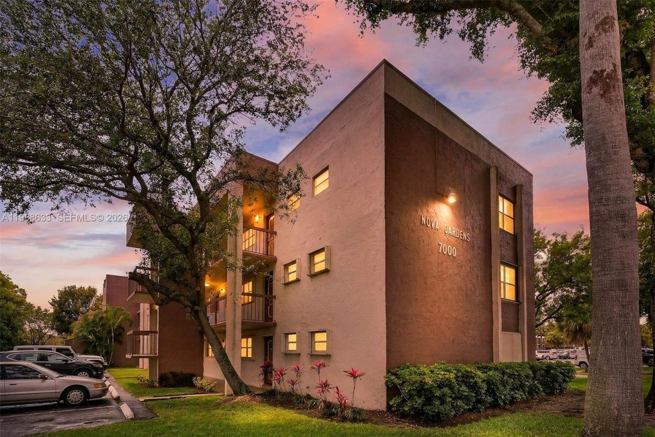 7000 Nova Dr , Unit 105E, Davie, FL 33317 Photo