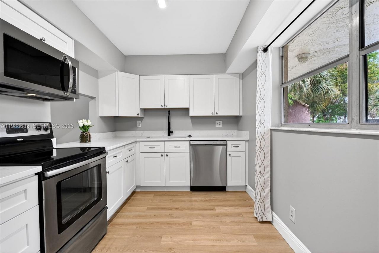 7000 Nova Dr , Unit 105E, Davie, FL 33317 Photo