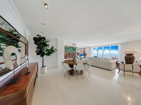 200 Ocean Lane Dr, Unit 1102, Key Biscayne, FL 33149