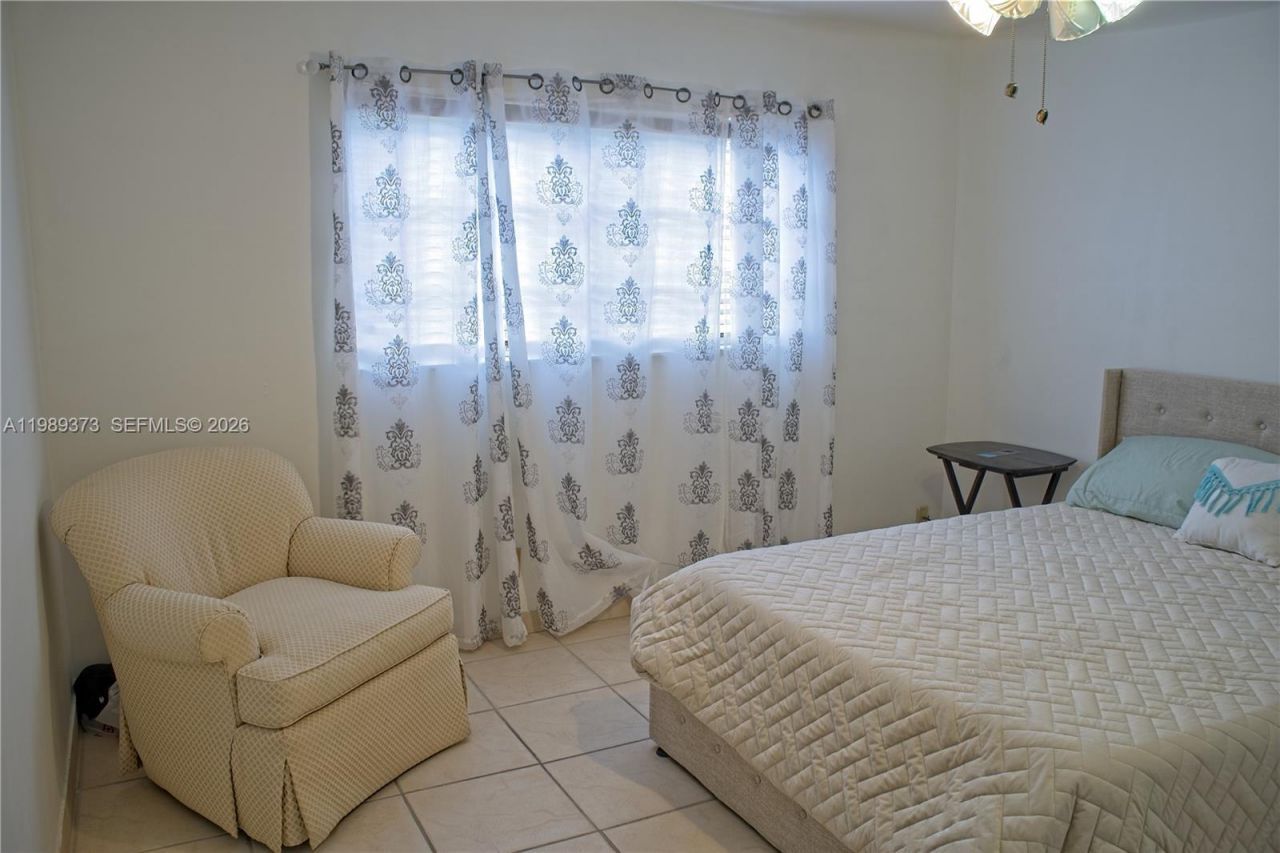 5300 Washington St, Unit F215, Hollywood, FL 33021 Photo
