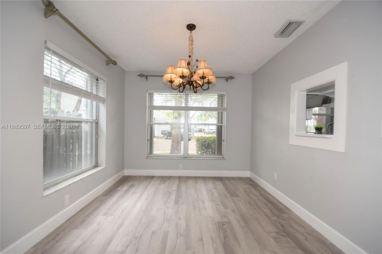 4801 Grapevine Way , Unit 4801, Davie, FL 33331 Photo