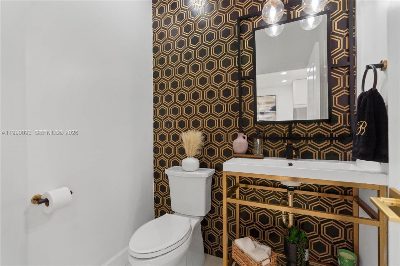 1500 Canary Island Dr , Weston, FL 33327 Photo