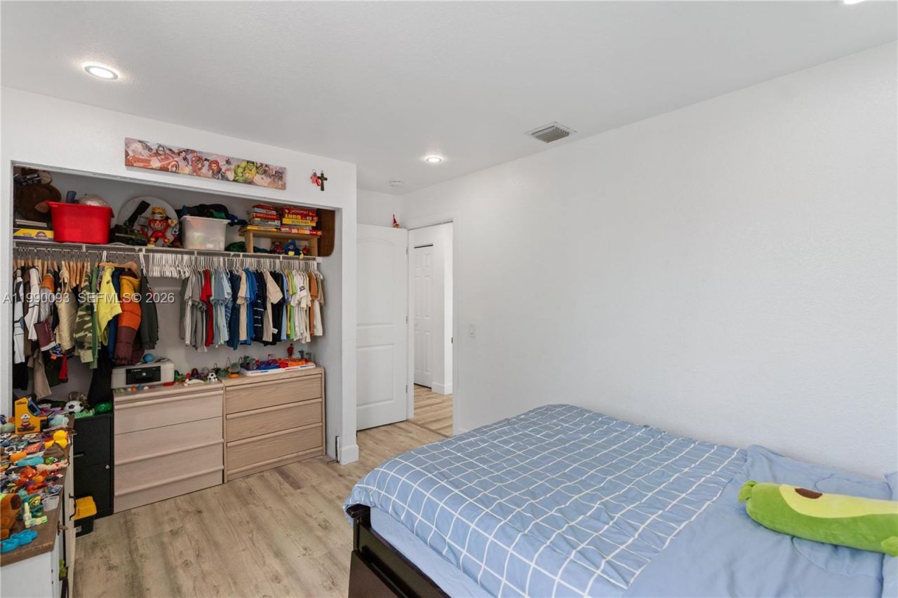 1500 Canary Island Dr , Weston, FL 33327 Photo