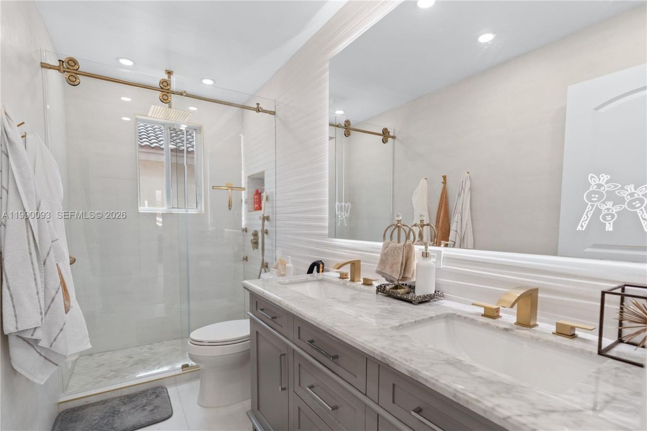 1500 Canary Island Dr , Weston, FL 33327 Photo