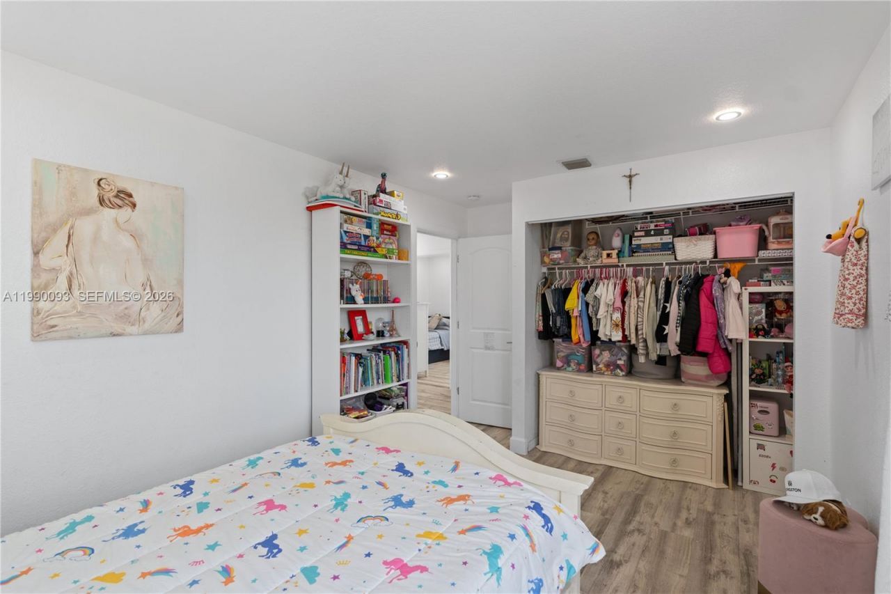 1500 Canary Island Dr , Weston, FL 33327 Photo