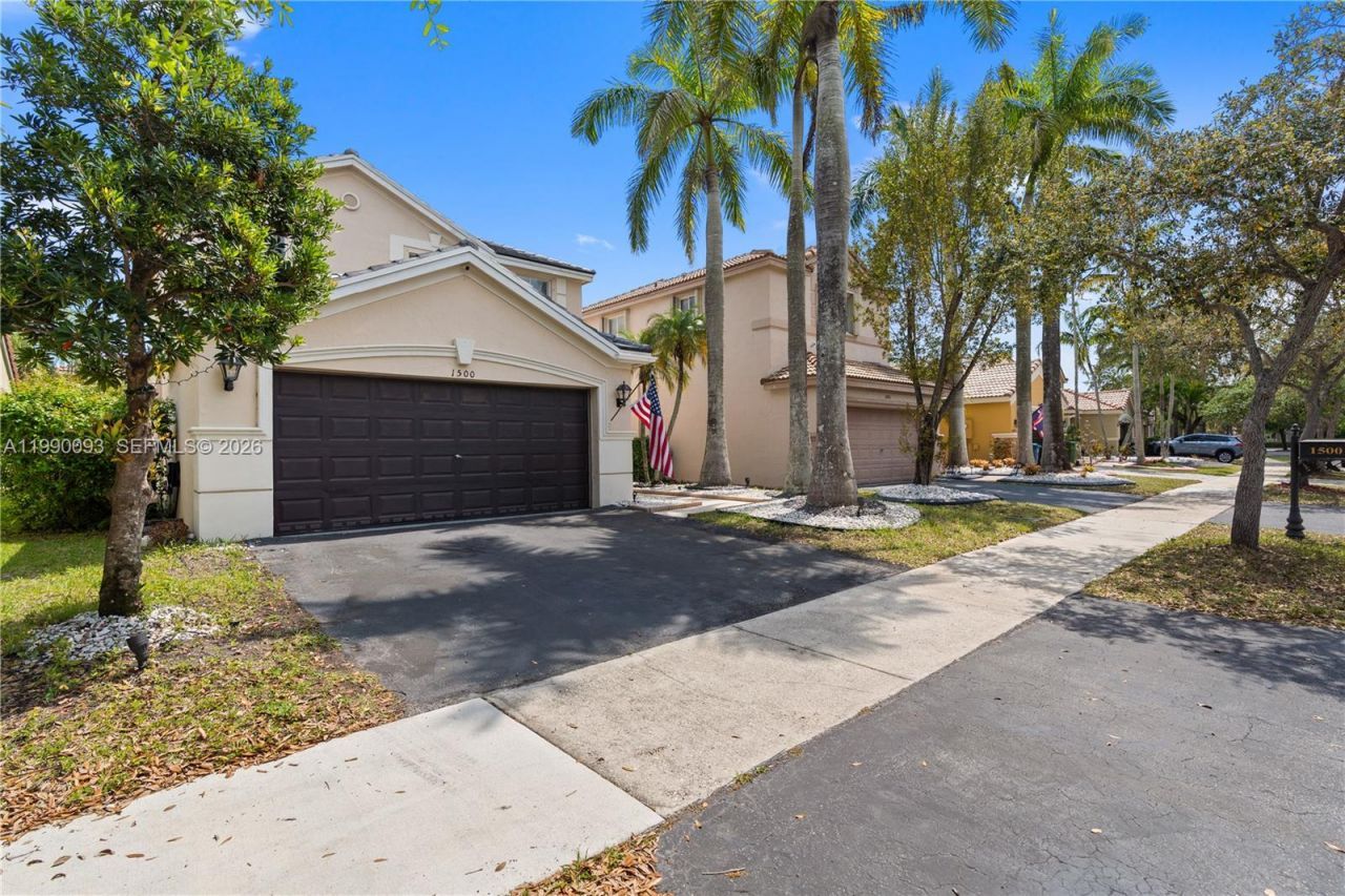 1500 Canary Island Dr , Weston, FL 33327 Photo