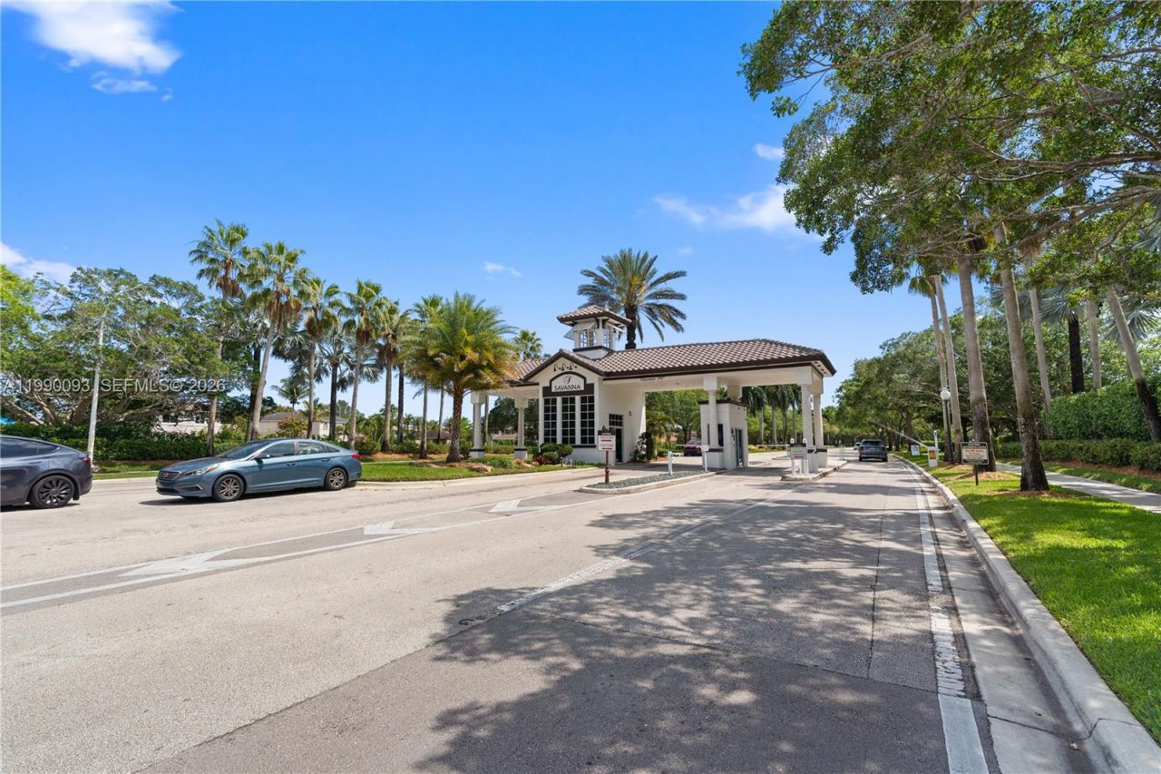 1500 Canary Island Dr , Weston, FL 33327 Photo