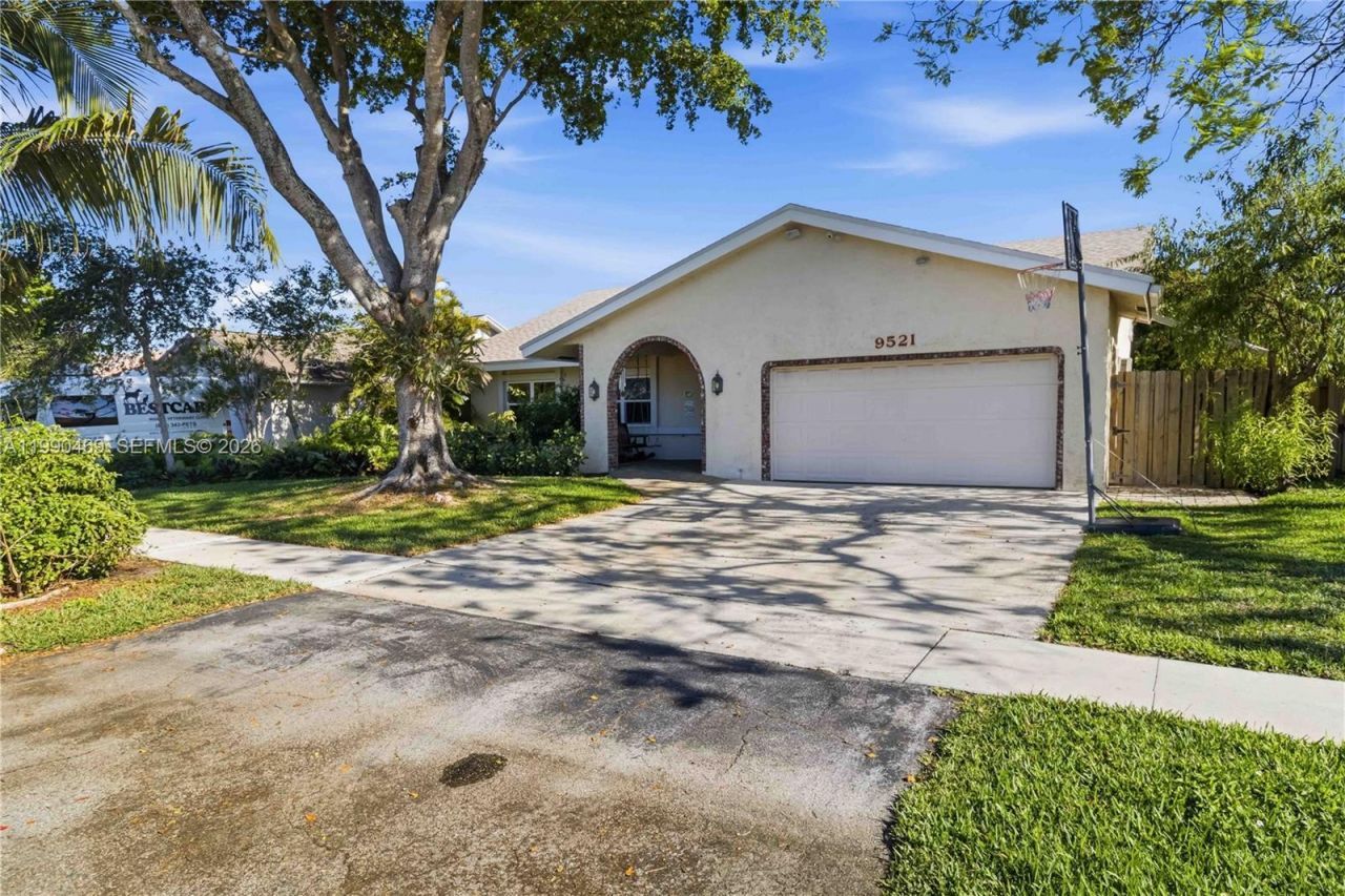 9521 NW 31st Pl, Sunrise, FL 33351 Photo