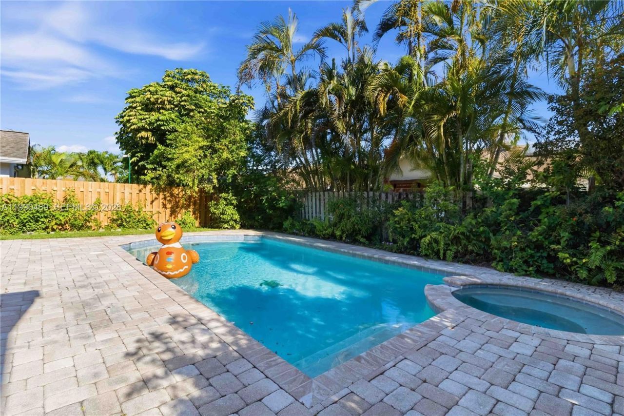 9521 NW 31st Pl, Sunrise, FL 33351 Photo
