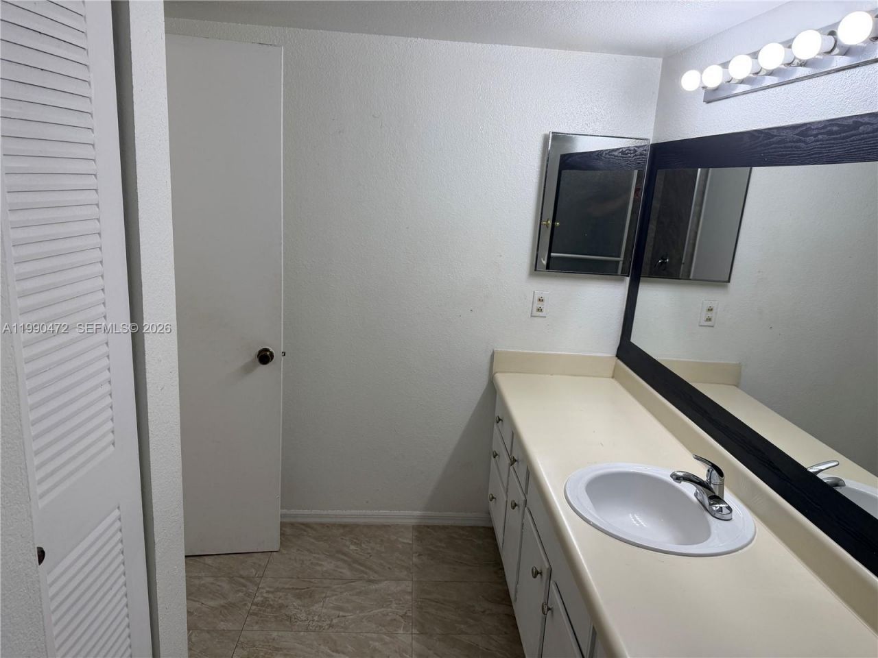 3330 N Pinewalk Dr N, Unit 1636, Margate, FL 33063 Photo