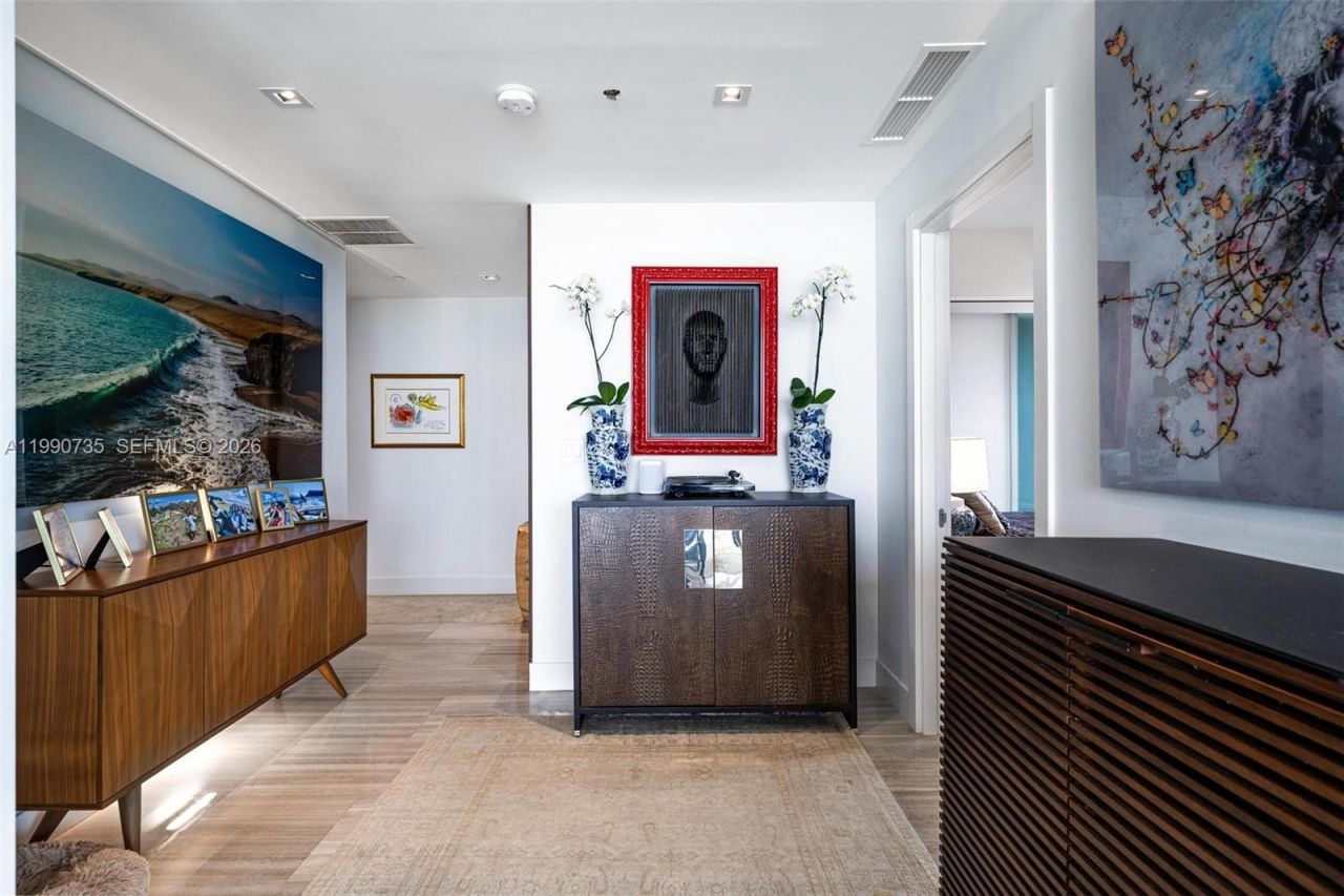 1451 Brickell Ave, Unit 2704, Miami, FL 33131 Photo