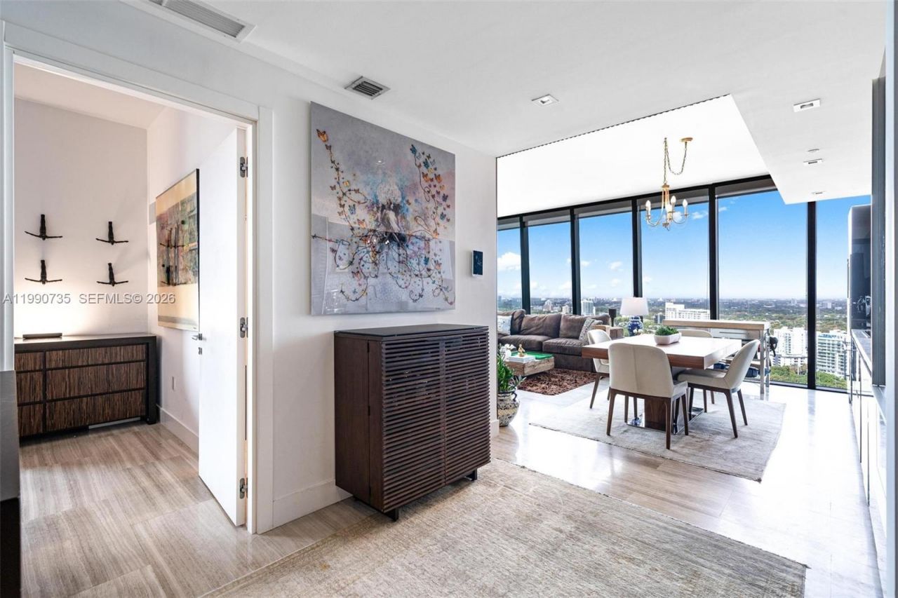 1451 Brickell Ave, Unit 2704, Miami, FL 33131 Photo