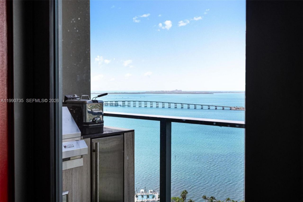 1451 Brickell Ave, Unit 2704, Miami, FL 33131 Photo