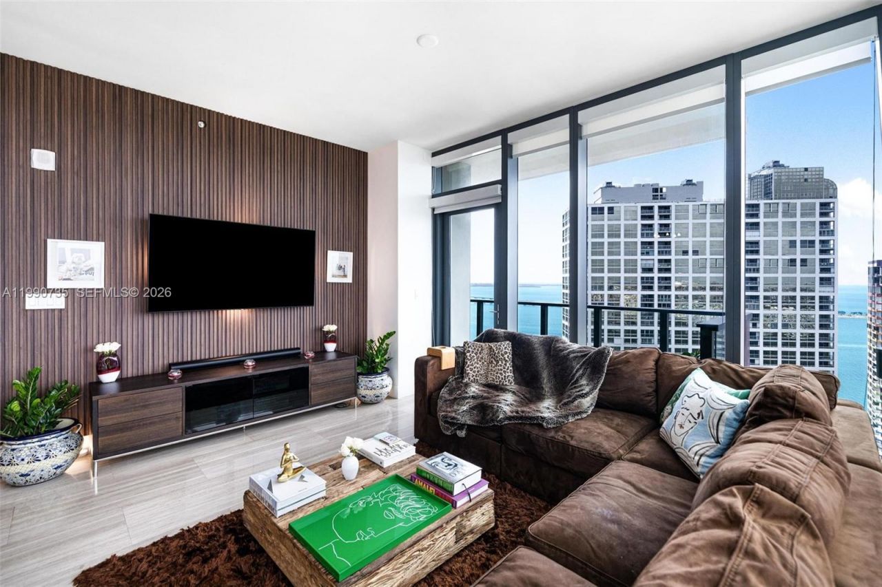 1451 Brickell Ave, Unit 2704, Miami, FL 33131 Photo