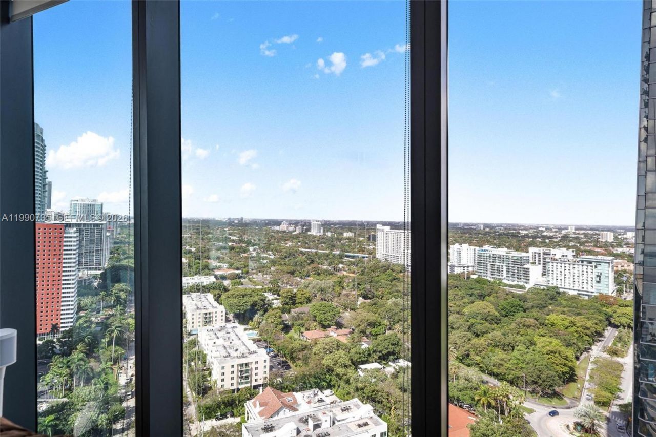 1451 Brickell Ave, Unit 2704, Miami, FL 33131 Photo