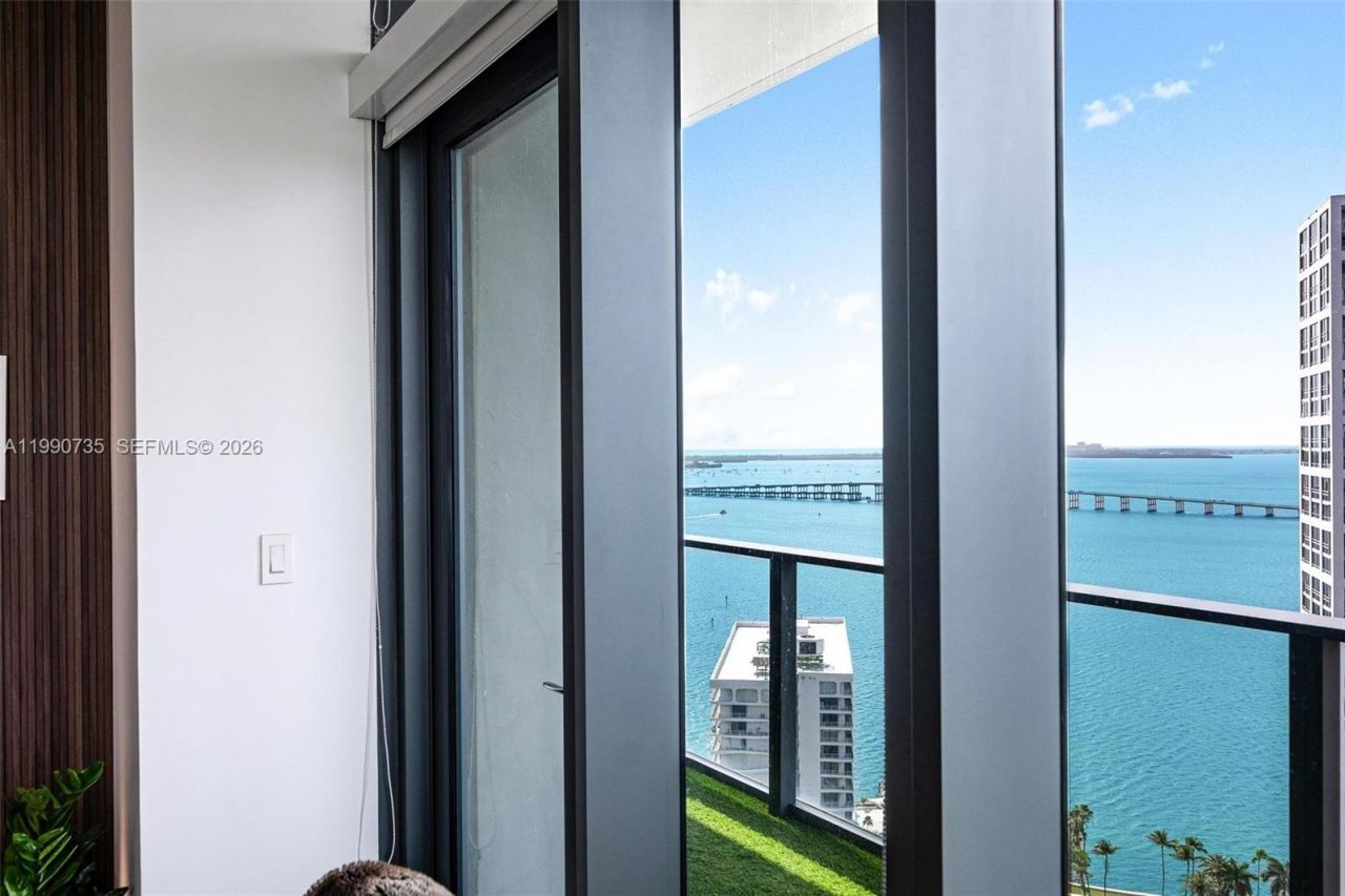 1451 Brickell Ave, Unit 2704, Miami, FL 33131 Photo
