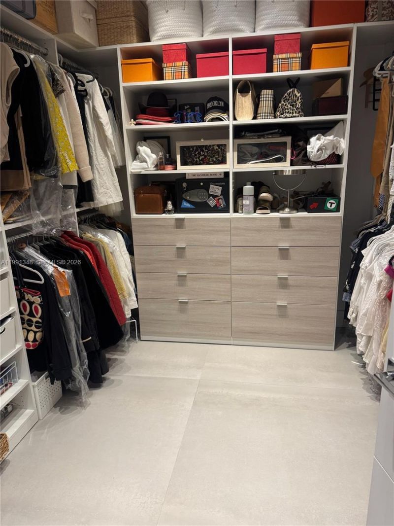 2120 NE 197th Ter, Miami, FL 33179 Photo