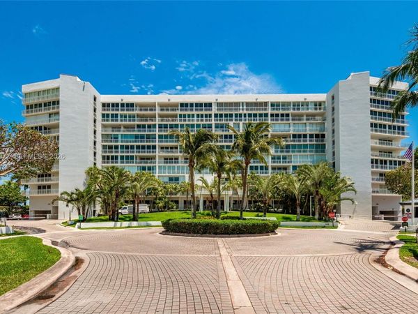 600 Grapetree Dr, Unit 9GN, Key Biscayne, FL 33149