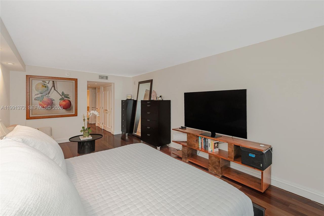 600 Grapetree Dr, Unit 9GN, Key Biscayne, FL 33149 Photo