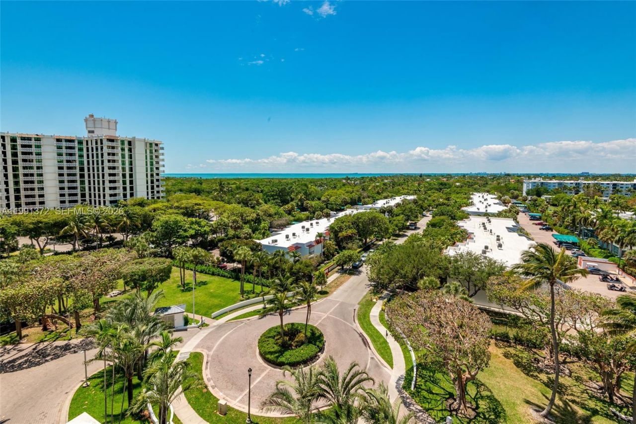 600 Grapetree Dr, Unit 9GN, Key Biscayne, FL 33149 Photo