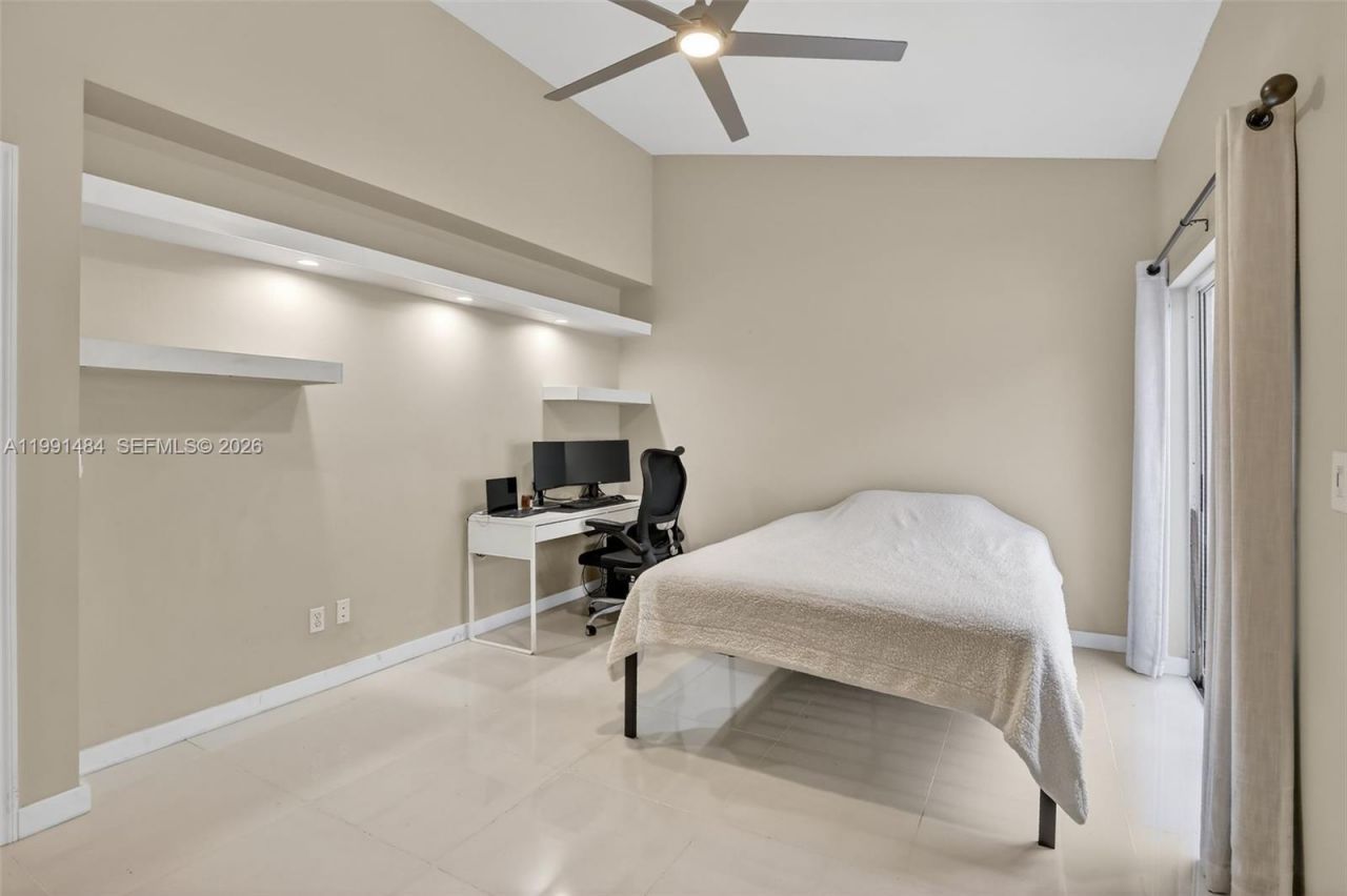 922 Opal Ter, Weston, FL 33326 Photo