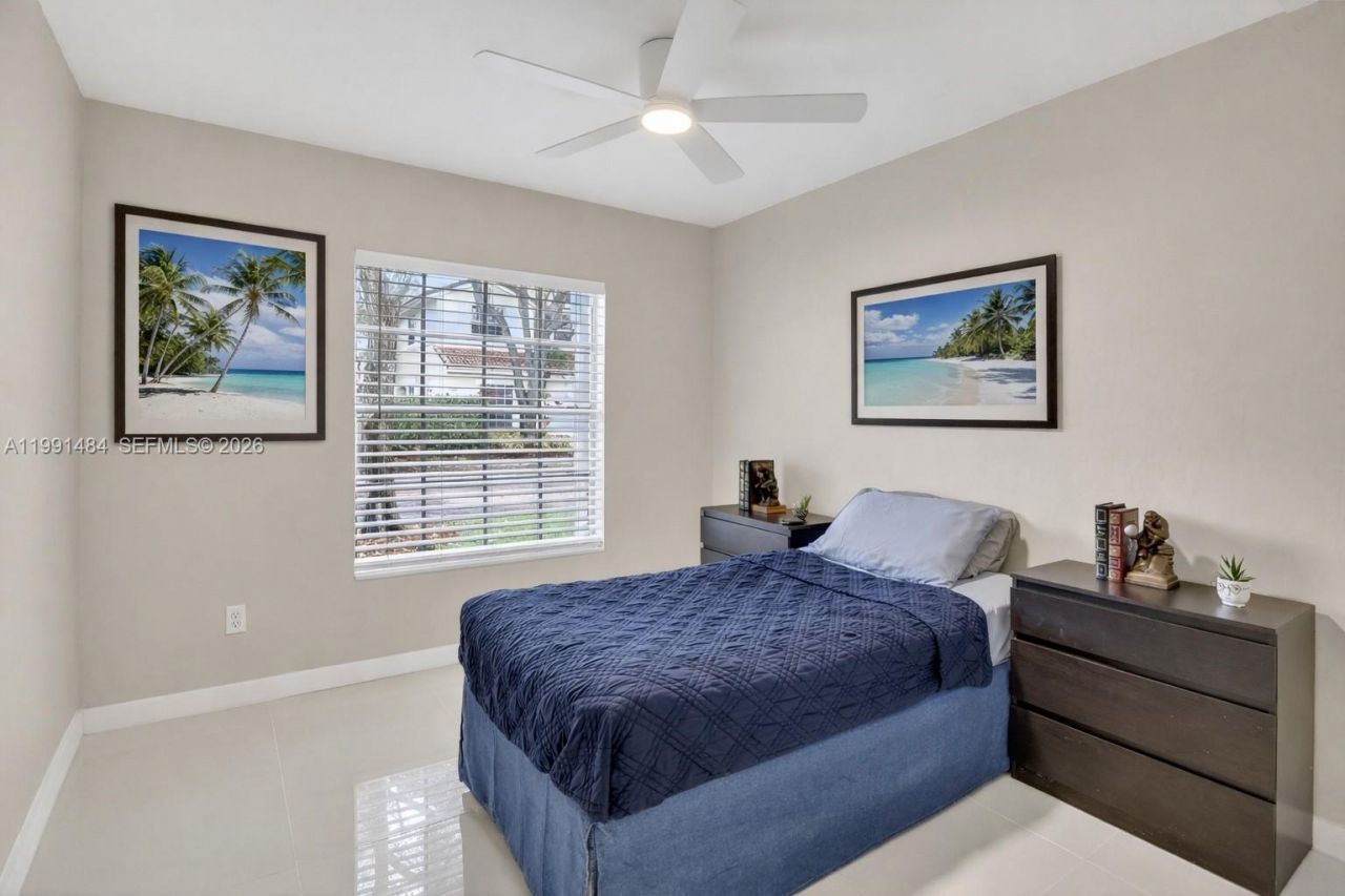 922 Opal Ter, Weston, FL 33326 Photo