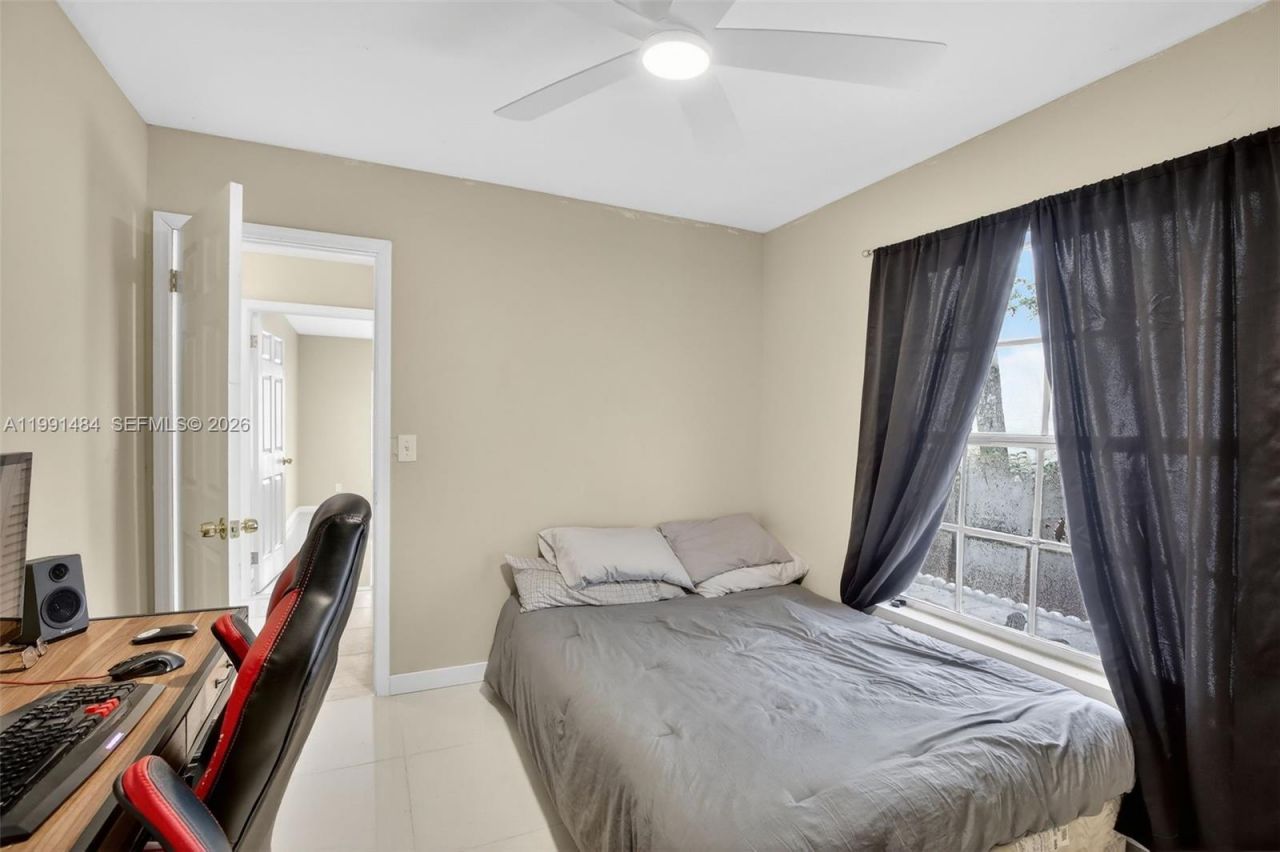 922 Opal Ter, Weston, FL 33326 Photo