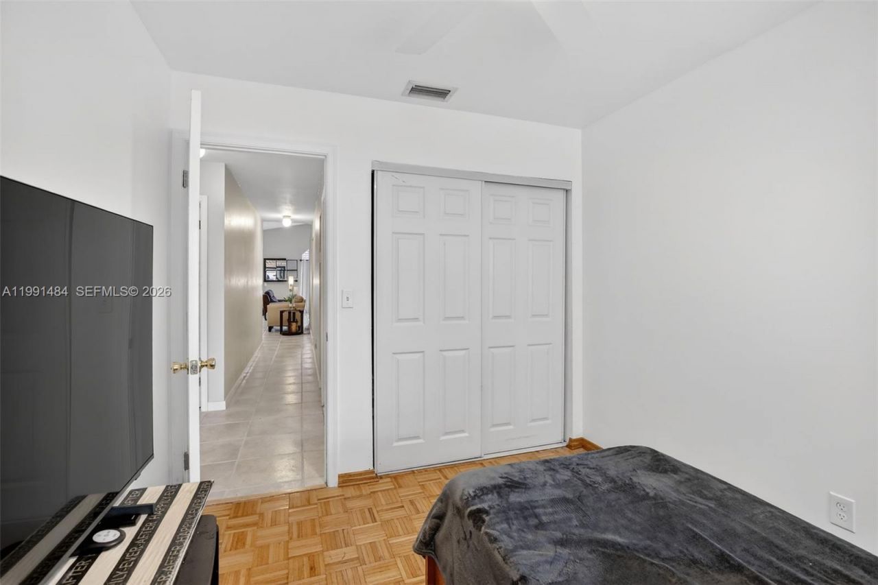 922 Opal Ter, Weston, FL 33326 Photo