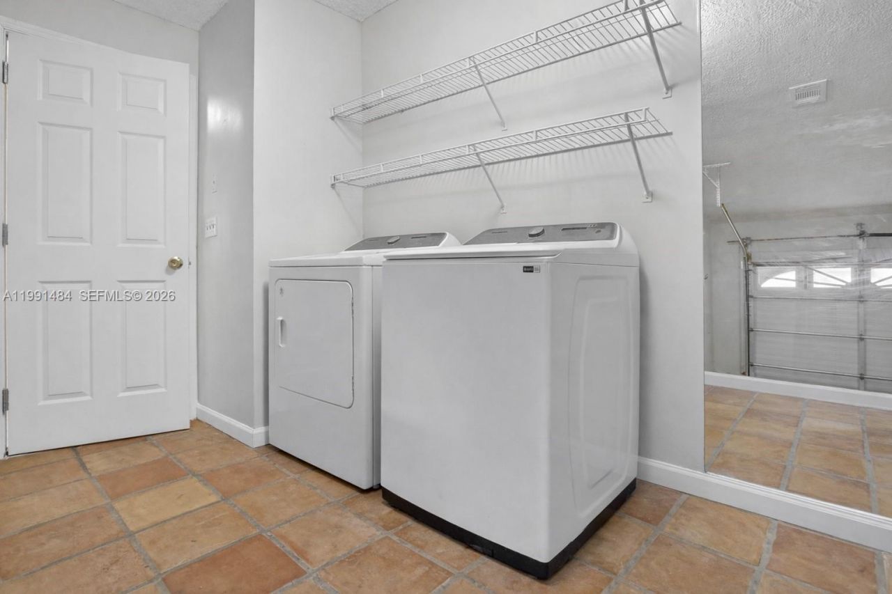 922 Opal Ter, Weston, FL 33326 Photo