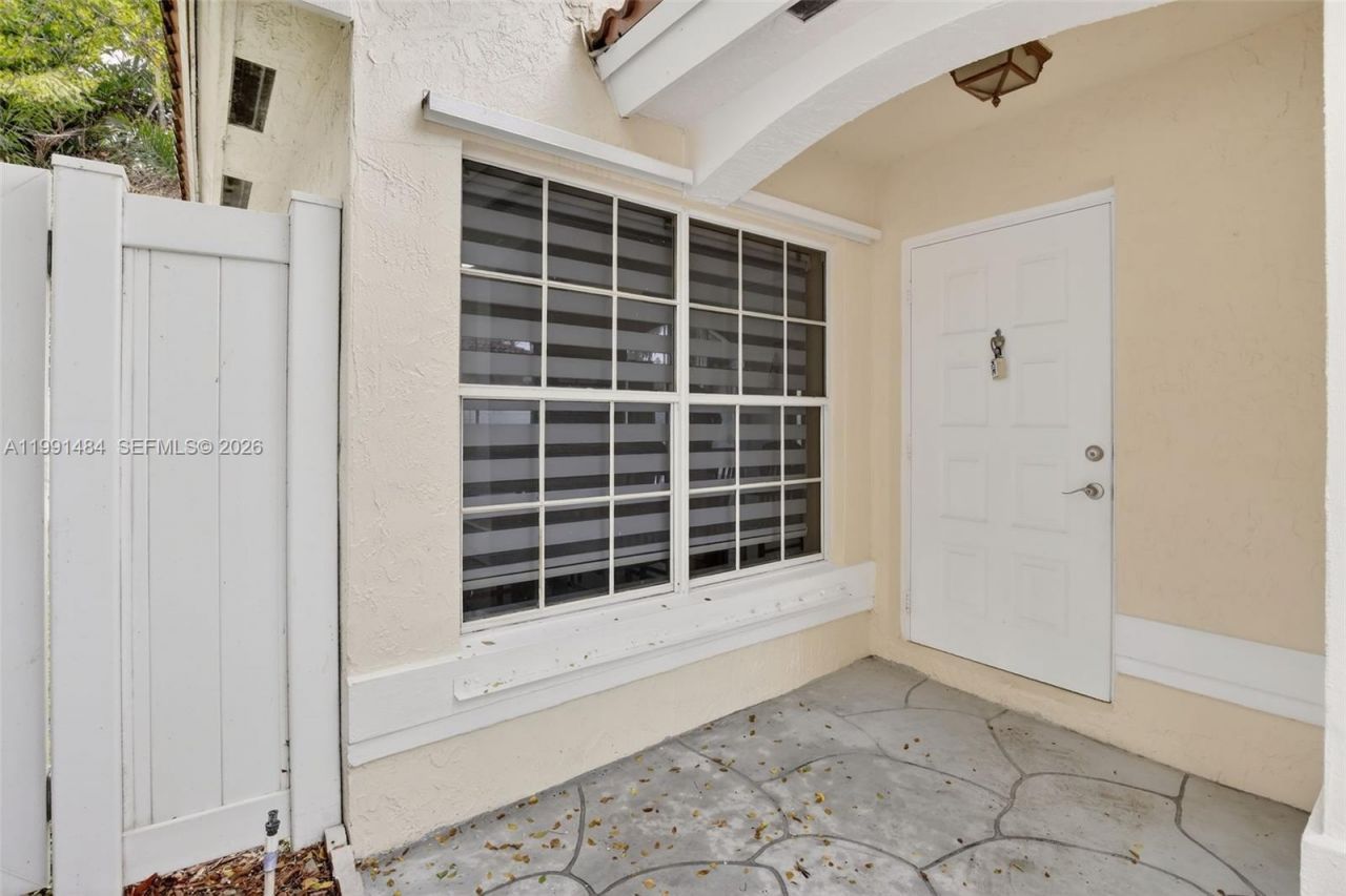 922 Opal Ter, Weston, FL 33326 Photo