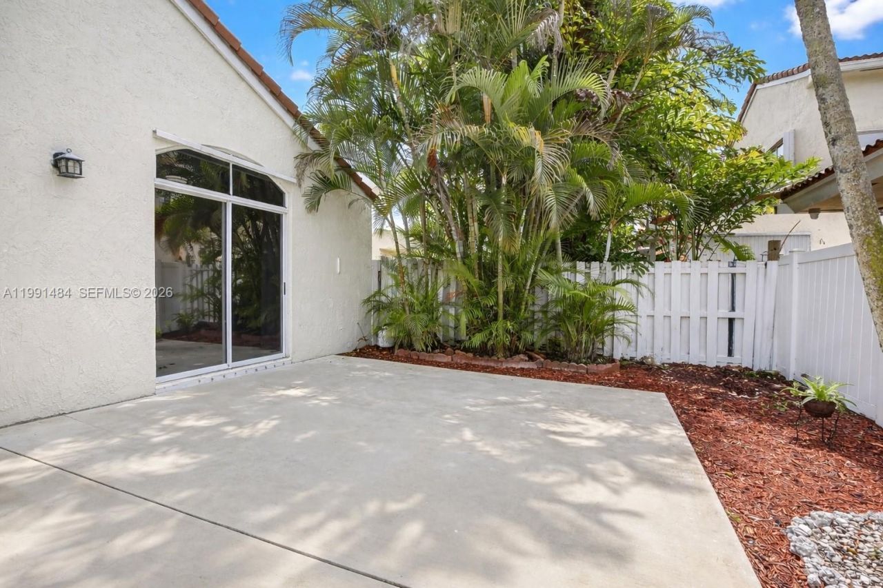 922 Opal Ter, Weston, FL 33326 Photo