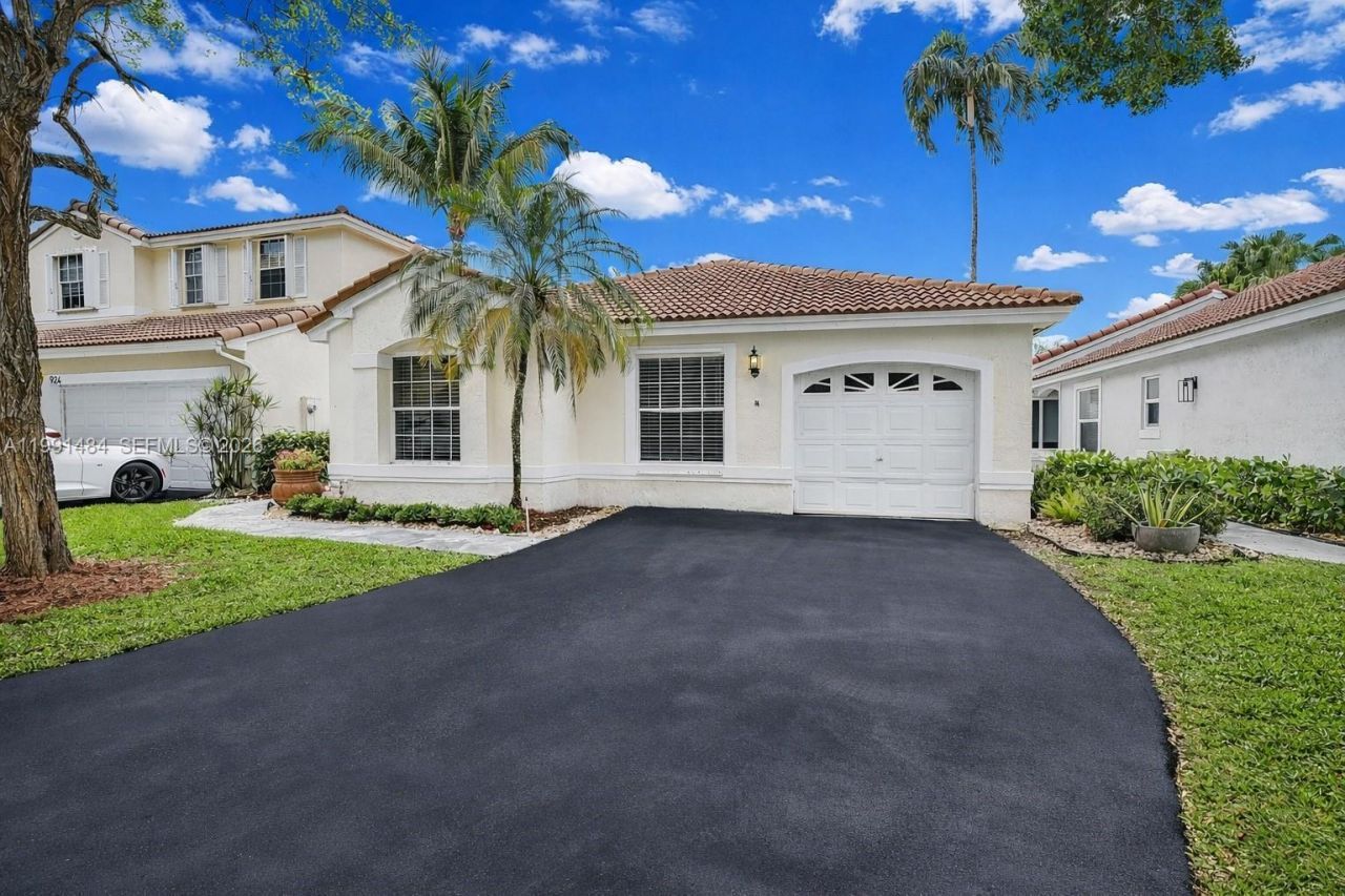 922 Opal Ter, Weston, FL 33326 Photo