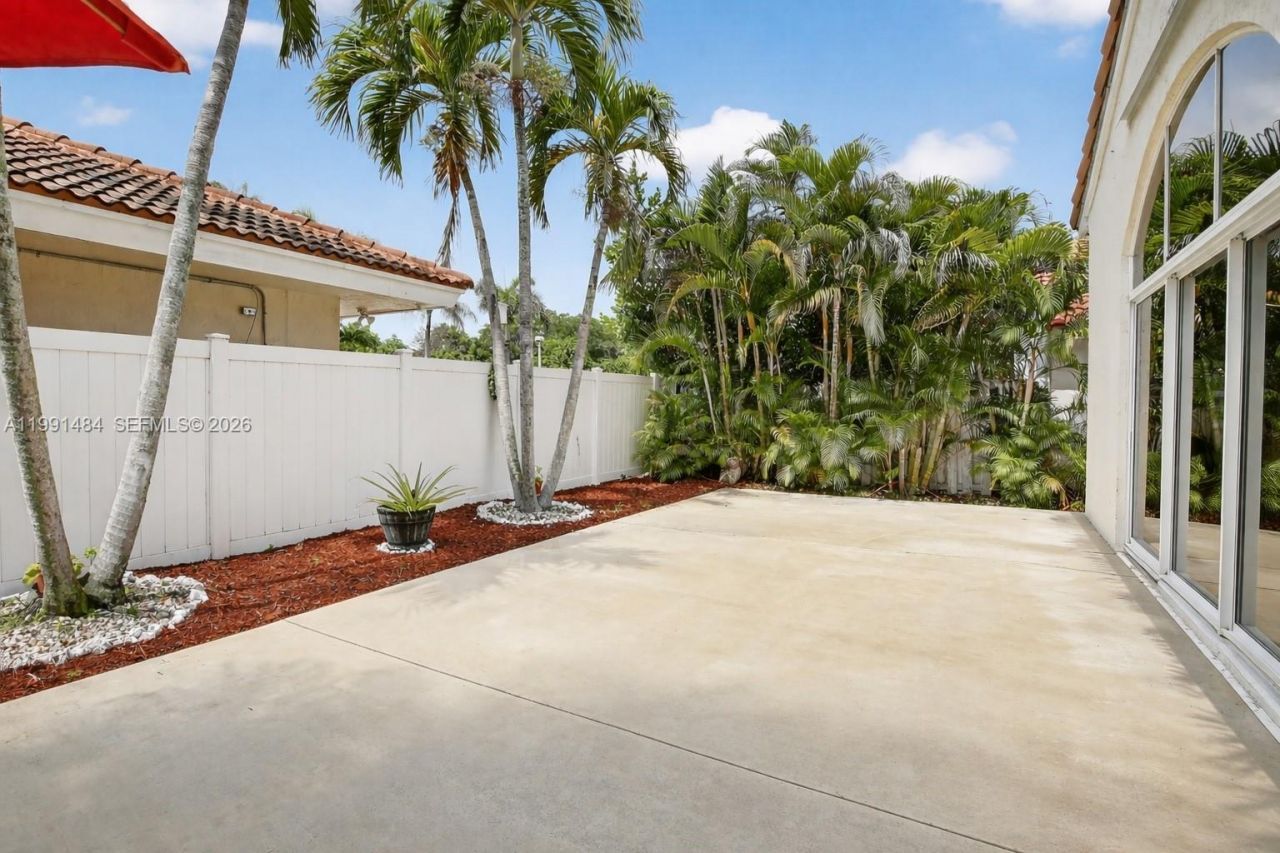 922 Opal Ter, Weston, FL 33326 Photo