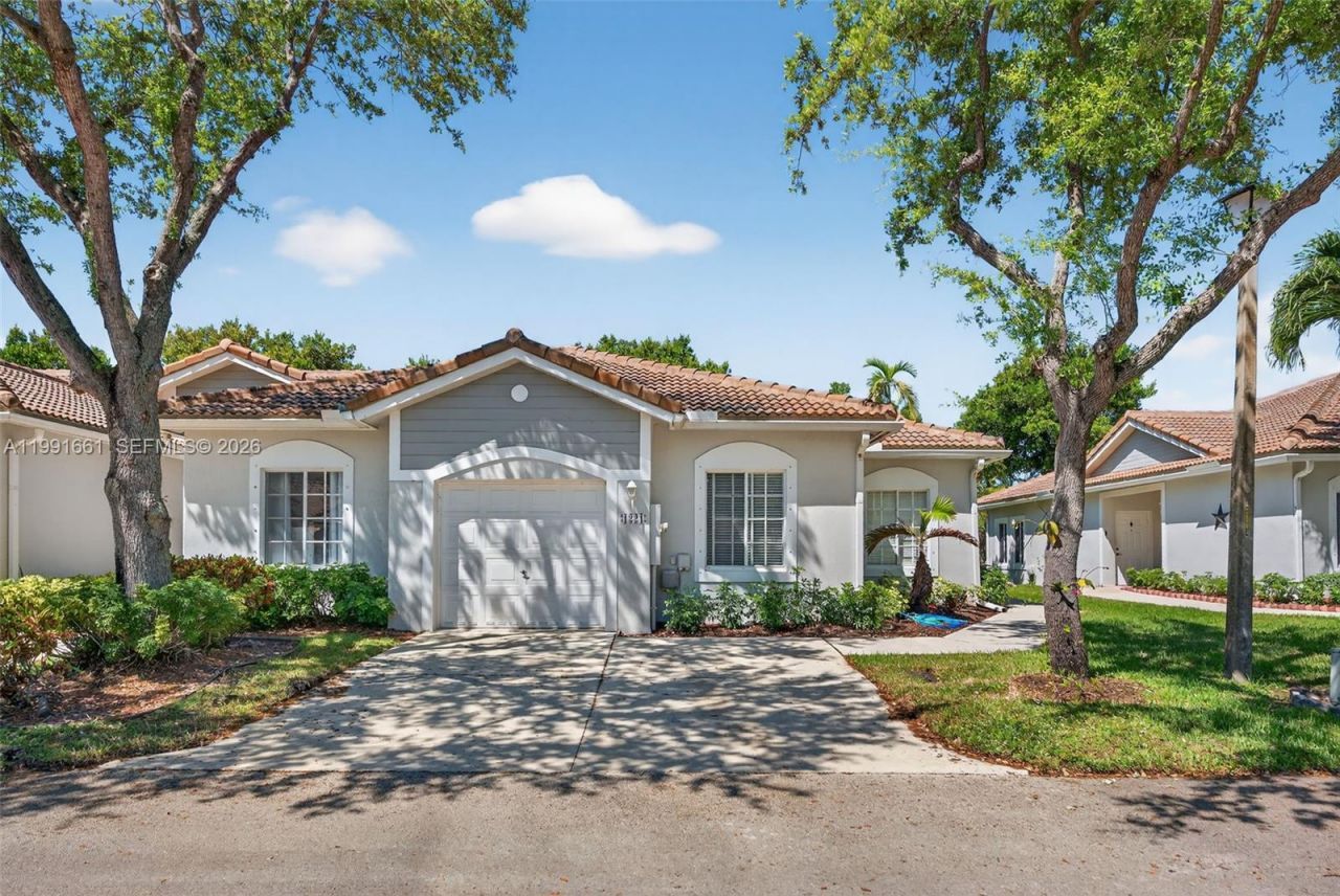 1221 SW 48th Ter, Deerfield Beach, FL 33442 Main Photo
