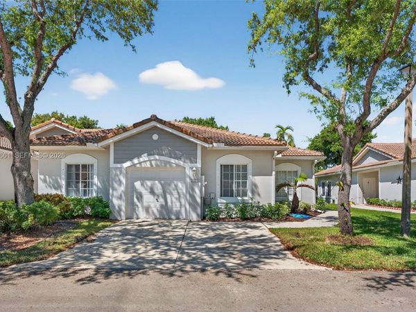 1221 SW 48th Ter , Deerfield Beach, FL 33442