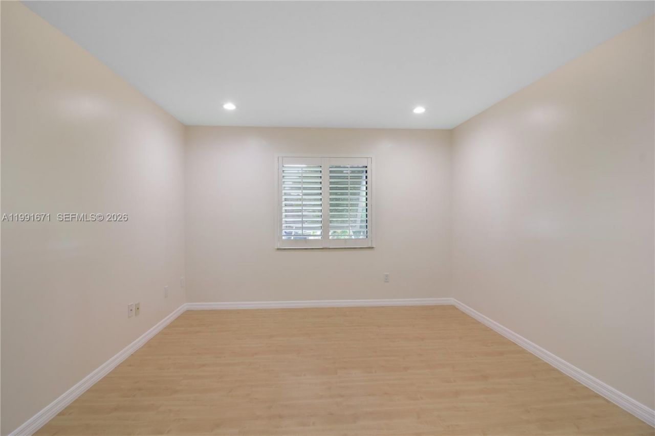 7915 SW 86th St , Unit 709, Miami, FL 33143 Photo