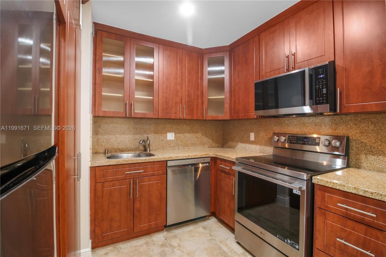 7915 SW 86th St , Unit 709, Miami, FL 33143 Photo