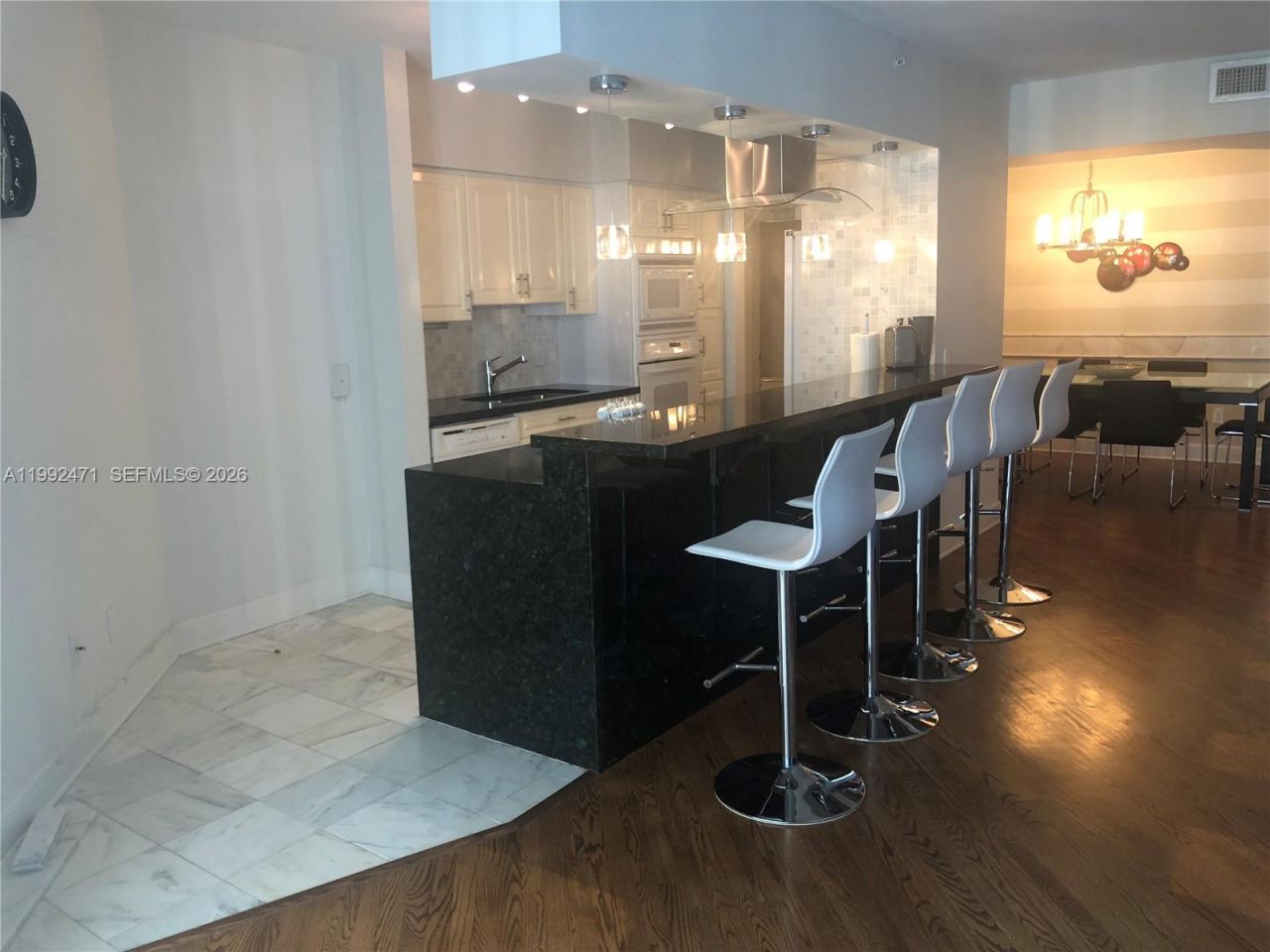 4779 Collins Ave , Unit 808, Miami Beach, FL 33140 Photo