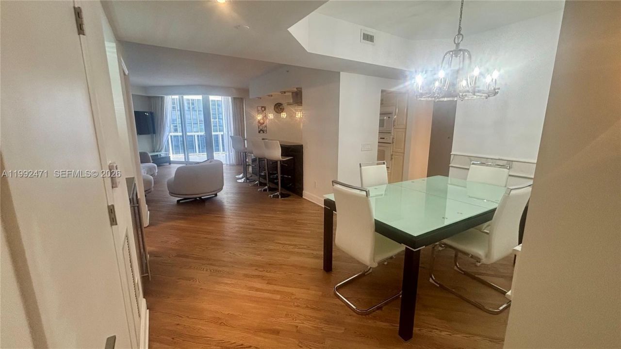 4779 Collins Ave, Unit 808, Miami Beach, FL 33140 Photo