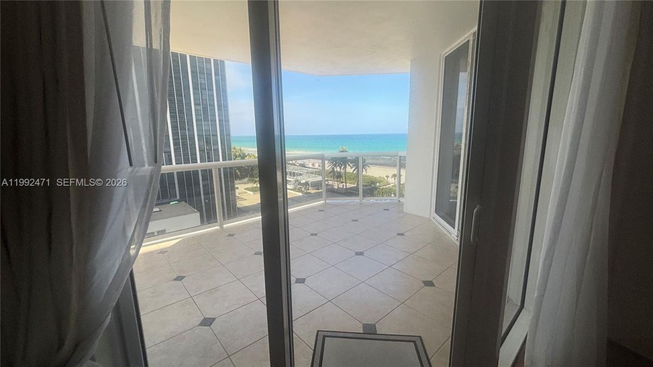 4779 Collins Ave, Unit 808, Miami Beach, FL 33140 Photo