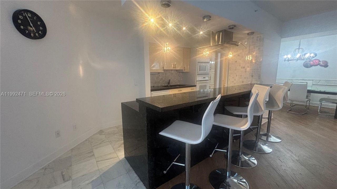 4779 Collins Ave, Unit 808, Miami Beach, FL 33140 Photo