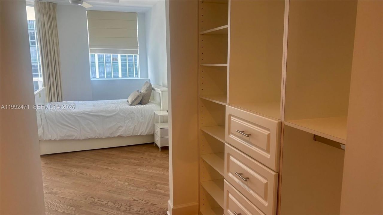 4779 Collins Ave, Unit 808, Miami Beach, FL 33140 Photo