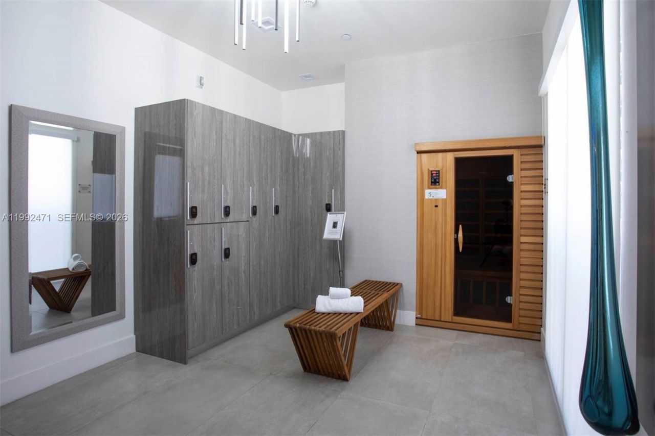 4779 Collins Ave , Unit 808, Miami Beach, FL 33140 Photo