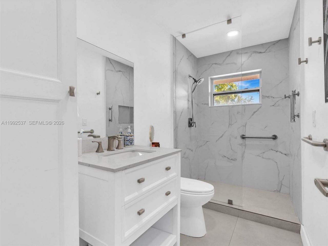 371 NW 101st Ter, Pembroke Pines, FL 33026 Photo