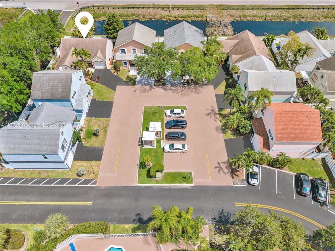 371 NW 101st Ter, Pembroke Pines, FL 33026 Photo