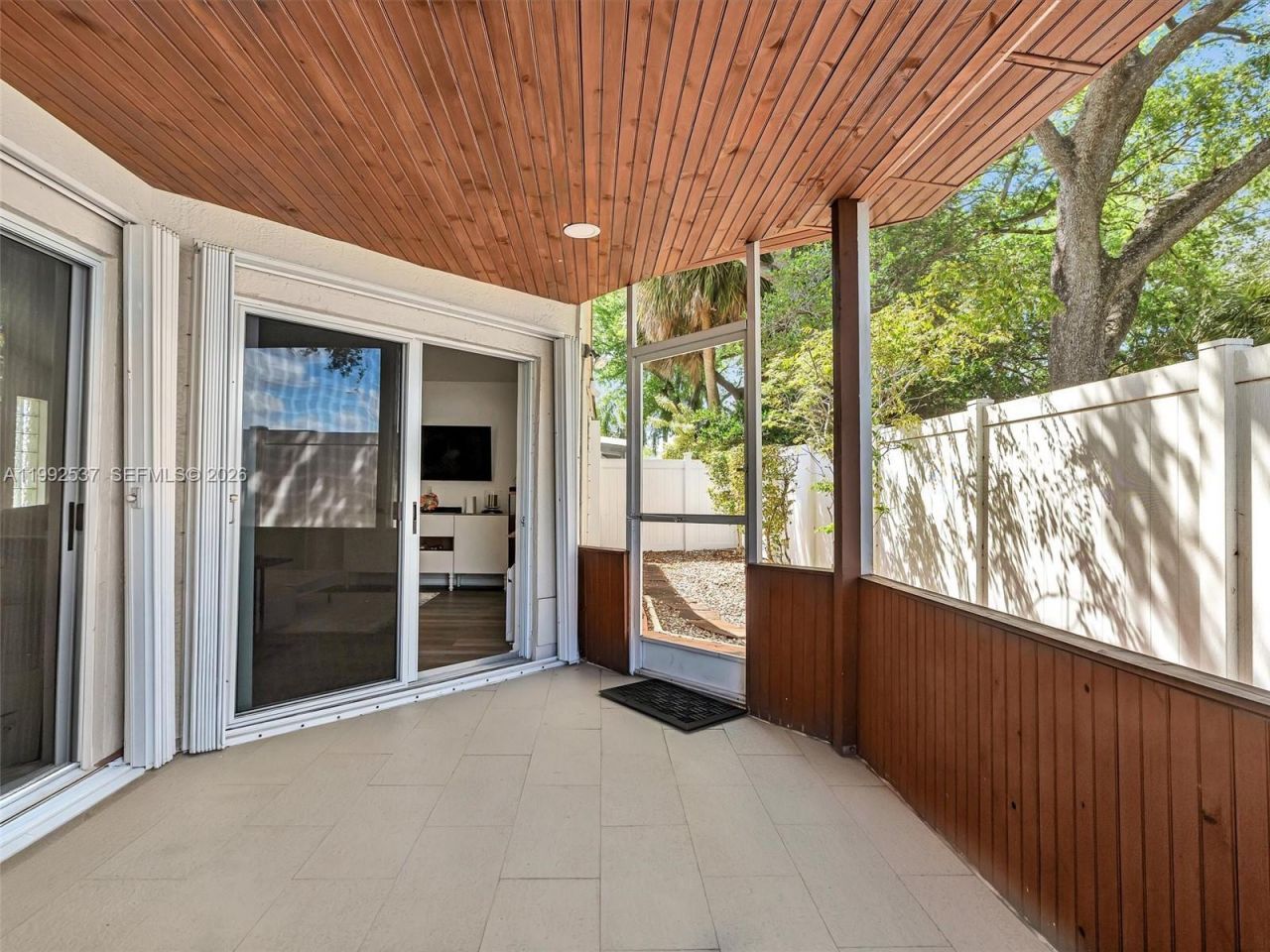 371 NW 101st Ter, Pembroke Pines, FL 33026 Photo