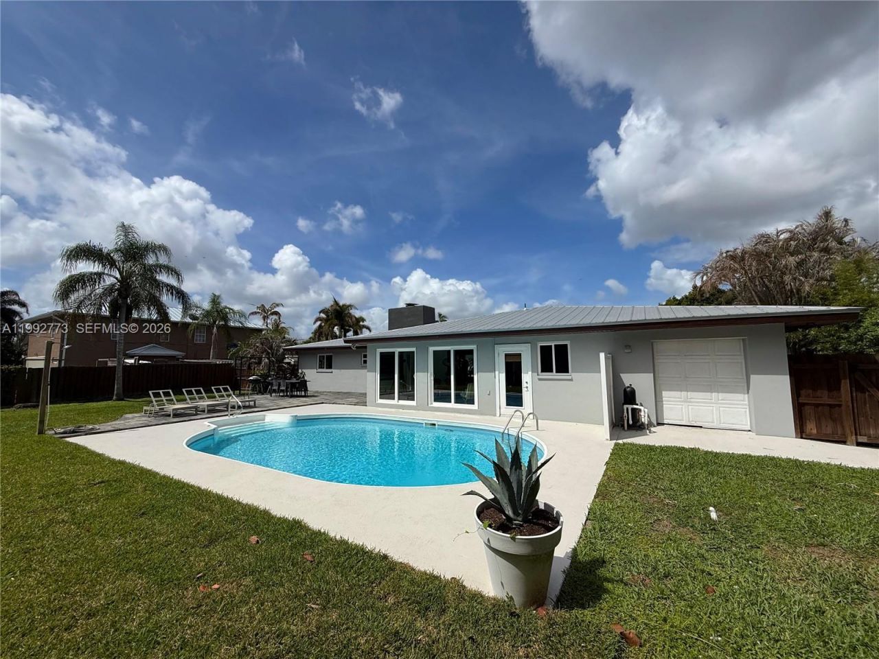 2497 NW South Manor Ave, Stuart, FL 34994 Photo